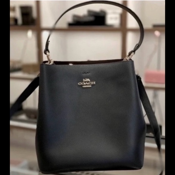 NWT Coach Small Town Bucket Bag Black/Oxblood Gold Hardware Still in Packaging - Picture 11 of 15